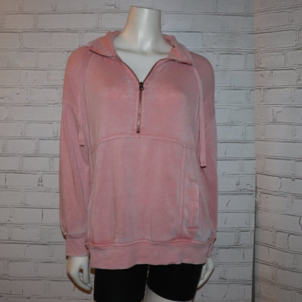 🌷✨ Light Pink ½ Zip Sweater by Tangerine (Size M)